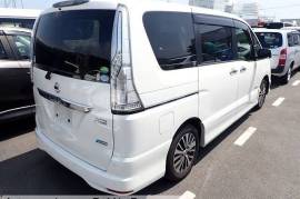 Nissan, Serena