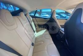 Tesla, Model S