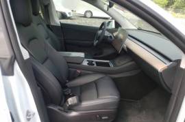 Tesla, Y performance