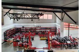 ავტონაწილები, ხელსაწყოები, დანადგარები, ავტომობილის ამწევი