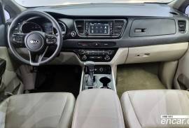 Kia, Carnival