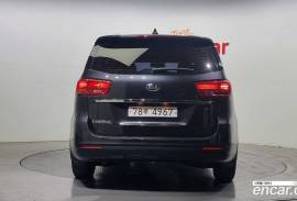 Kia, Carnival