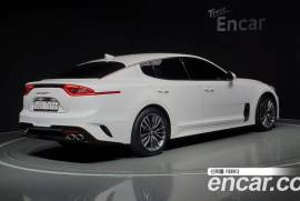 Kia, Stinger