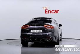 Kia, Stinger