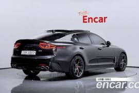 Kia, Stinger