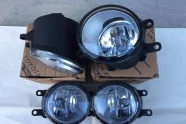 Автозапчасти, Фары и лампочки, Противотуманные огни, TOYOTA 
