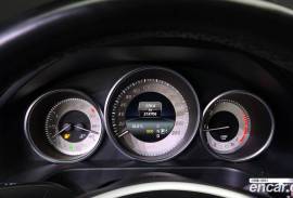 Mercedes-Benz, E CLASS