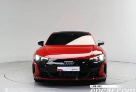 Audi, E-TRON