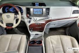 Toyota, Sienna
