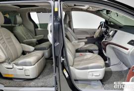 Toyota, Sienna