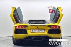 Lamborghini, Aventador