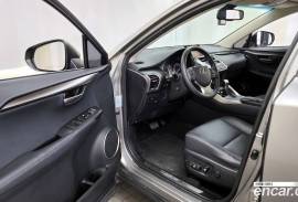 Lexus, NX
