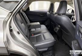 Lexus, NX