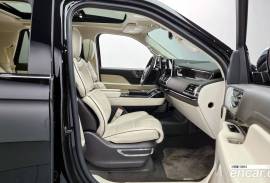 Lincoln, Navigator