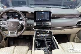 Lincoln, Navigator