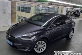 Tesla, Model X