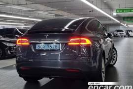 Tesla, Model X