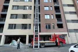 ავეჯისა და სამშენებლო მასალების  ამწე ლიფტი (სპეც ამტანი)