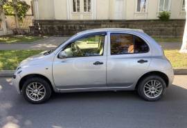 Nissan, March