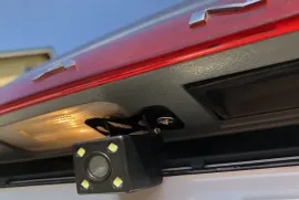 უკანა ხედვის კამერის პროფესიონალურ მონტაჟი