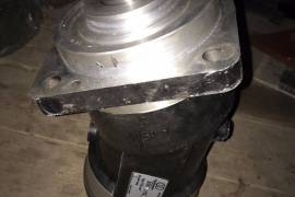 სპეც.ტექნიკის ნაწილები, ძრავი, მისი ნაწილები