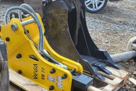 ქირავდება ექსკავატორი